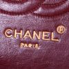 Sac bandoulière Chanel en cuir matelassé noir - Detail D4 thumbnail
