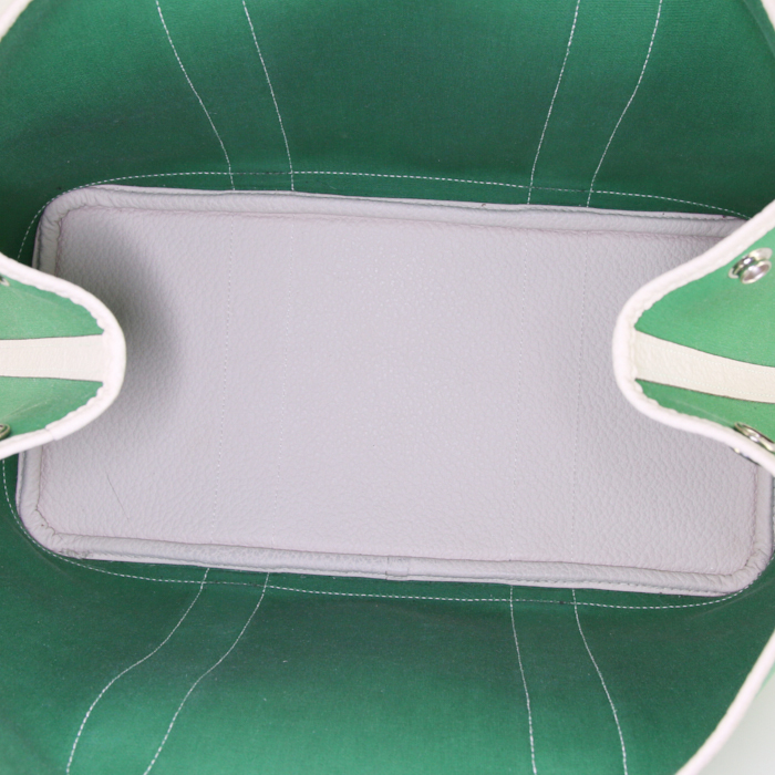 Sac cabas Hermes Garden Party en toile verte et cuir togo blanc-cassé - Detail D2