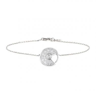 Bracelet Cartier Amulette en or blanc et diamants