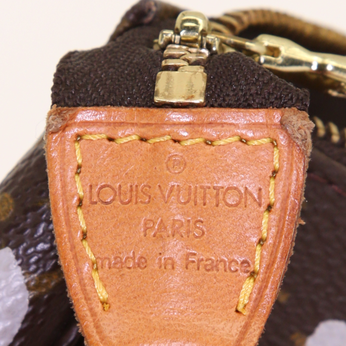 Pochette Louis Vuitton Pochette accessoires en toile monogram marron et cuir naturel - Detail D3
