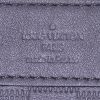 Porta-documentos Louis Vuitton en cuero negro y piel en damero grabada - Detail D3 thumbnail
