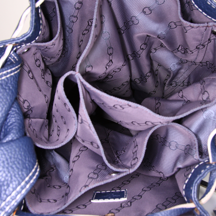 Bolso Cabás Louis Vuitton en cuero granulado azul marino - Detail D2