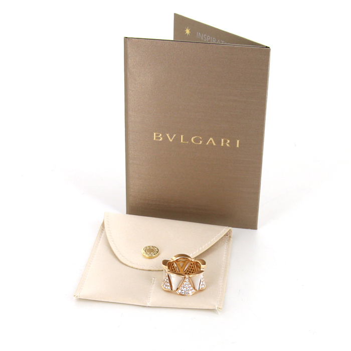 Bulgari Divas' Dream ring in pink gold,  mother of pearl and diamonds - Detail D2