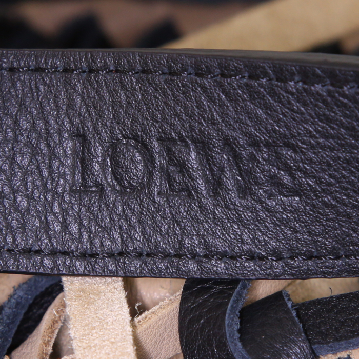 Sac cabas Loewe Anagram en daim beige et cuir noir - Detail D3