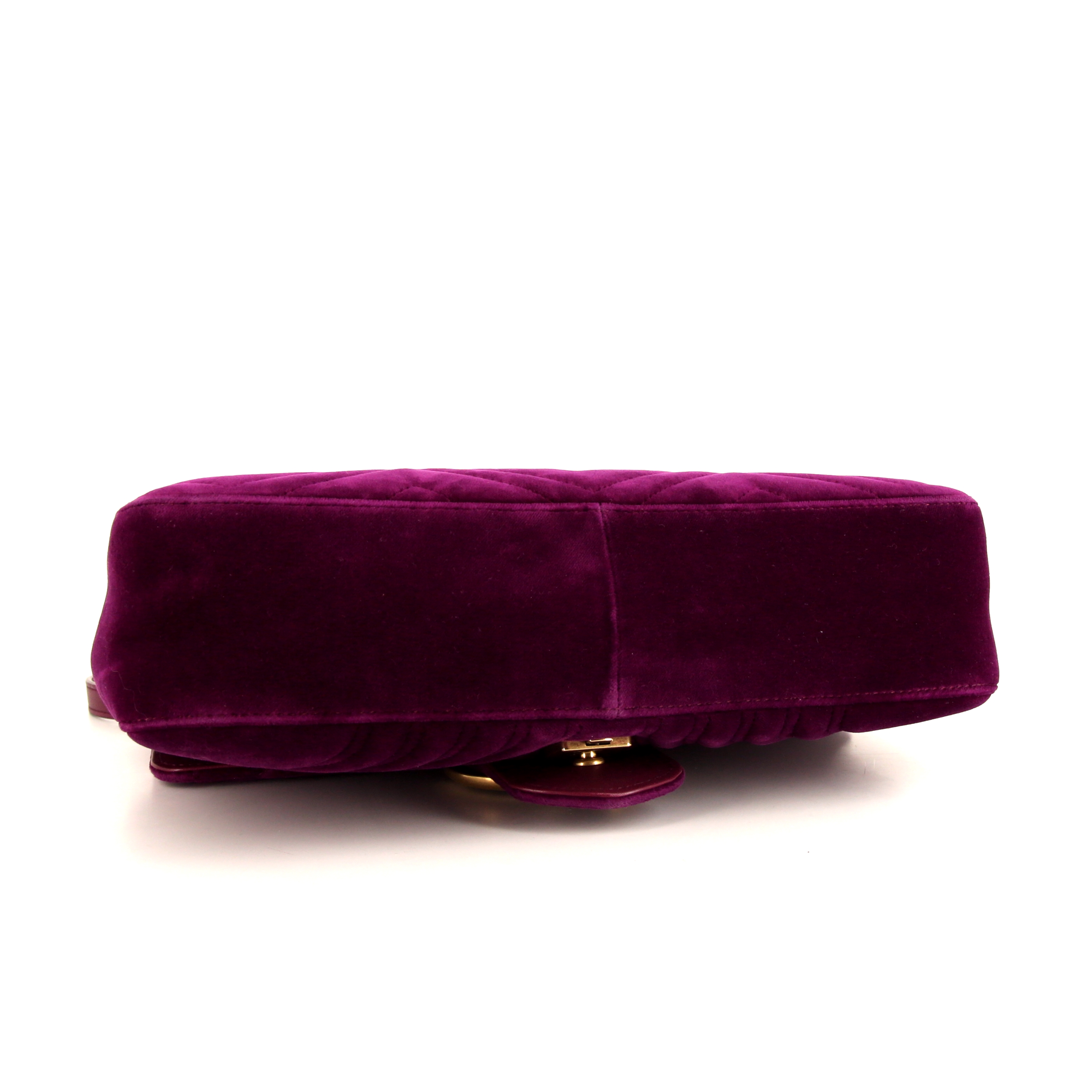 Borsa a tracolla Gucci GG Marmont modello medio in velluto trapuntato viola e pelle viola - Detail D5