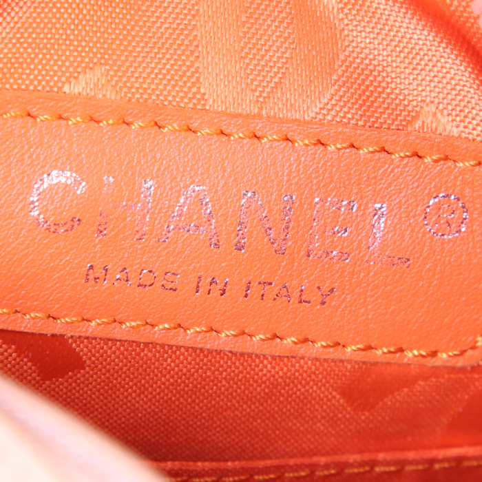 Bolso bandolera Chanel Cambon en cuero acolchado beige - Detail D3