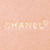 Billetera Chanel en cuero acolchado beige - Detail D3 thumbnail