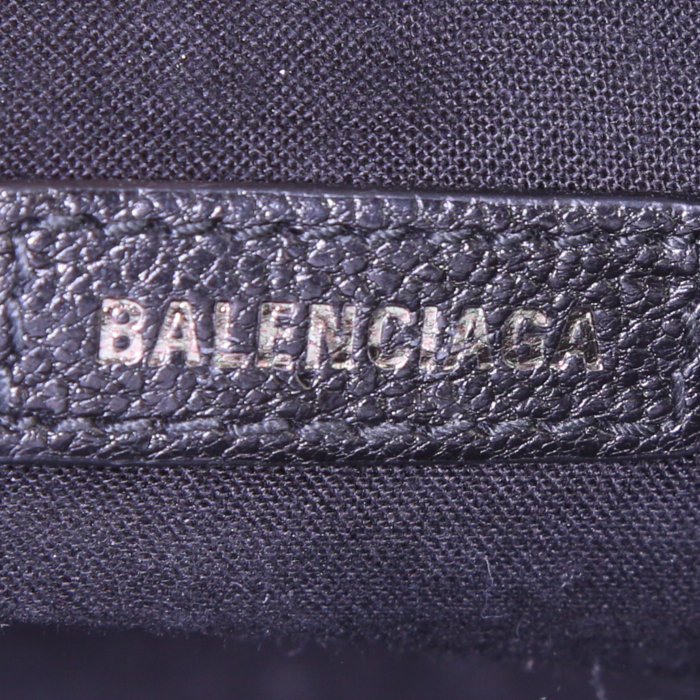 Bolso de mano Balenciaga Metallic Edge en cuero negro - Detail D4