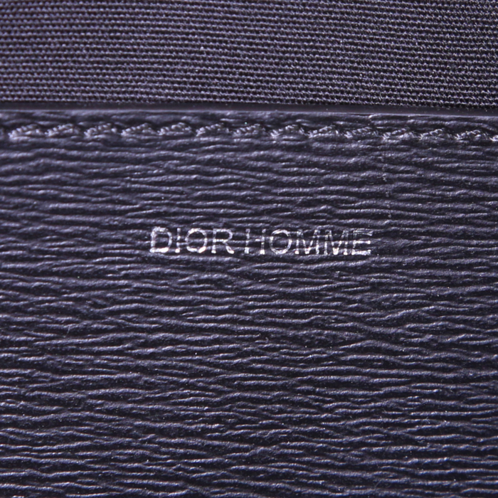 Nécessaire de toilette Dior en toile monogram grise et cuir noir - Detail D3