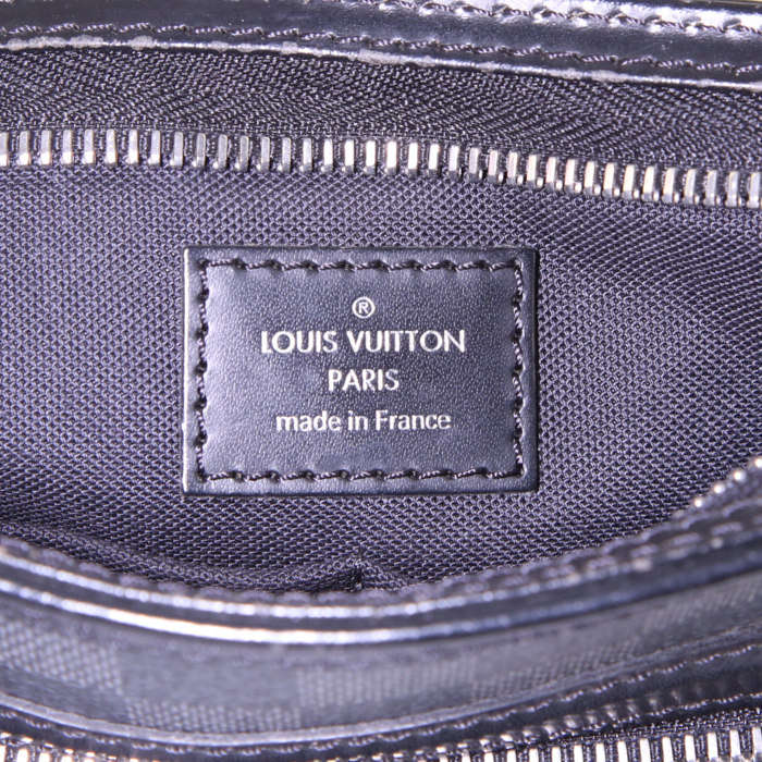 Sac bandoulière Louis Vuitton en toile damier graphite grise et cuir noir - Detail D3