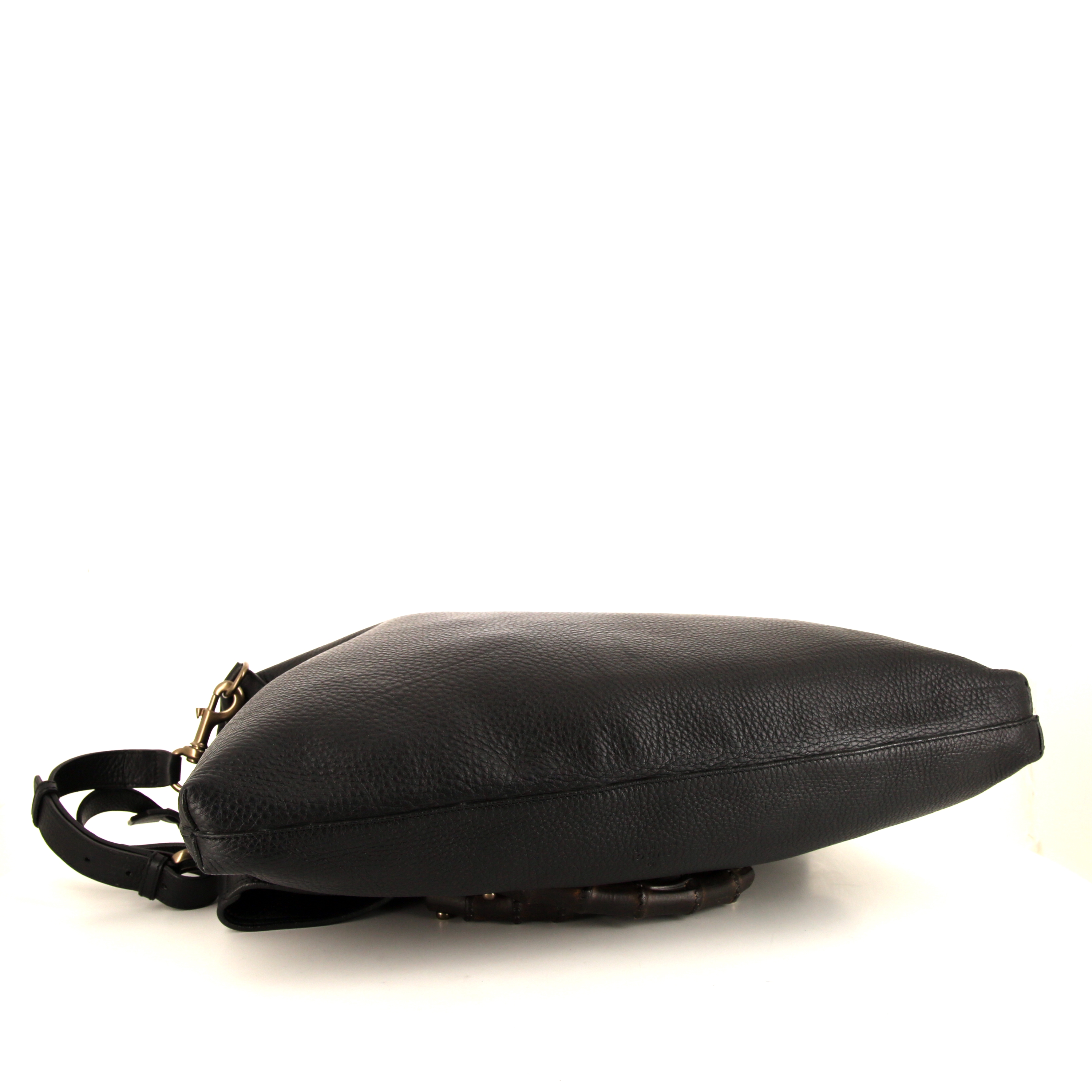 Sac bandoulière Gucci Bamboo en cuir noir et bambou - Detail D5