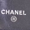 Billetera Chanel Boy en charol acolchado negro - Detail D3 thumbnail