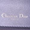 Sac bandoulière Dior Diorama en cuir verni violet - Detail D4 thumbnail