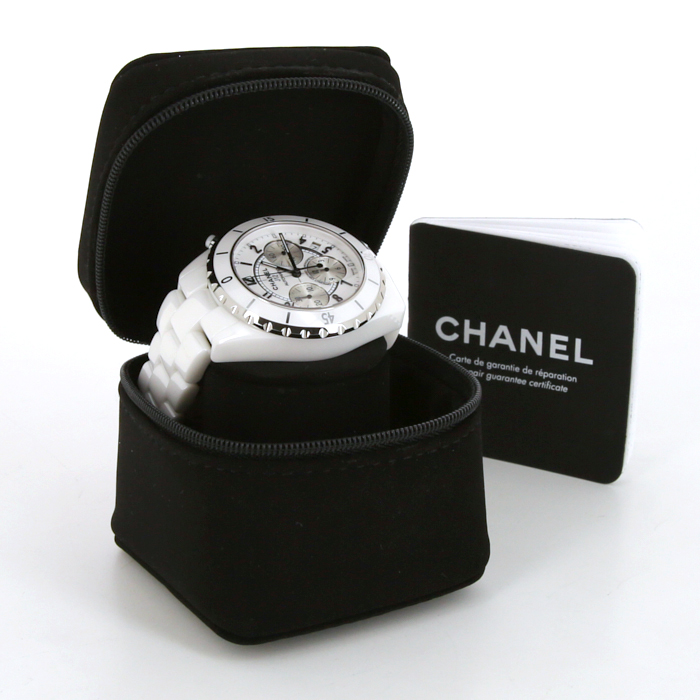 Chanel J12 Chronographe watch in white ceramic Circa 2000 - Detail D2