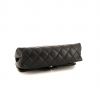 Pochette-ceinture Chanel en cuir grainé matelassé noir - Detail D4 thumbnail