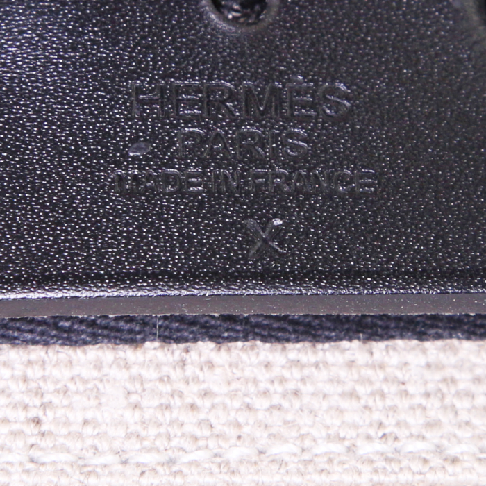 Sac bandoulière Hermes Herbag en toile beige et noire et cuir noir - Detail D3