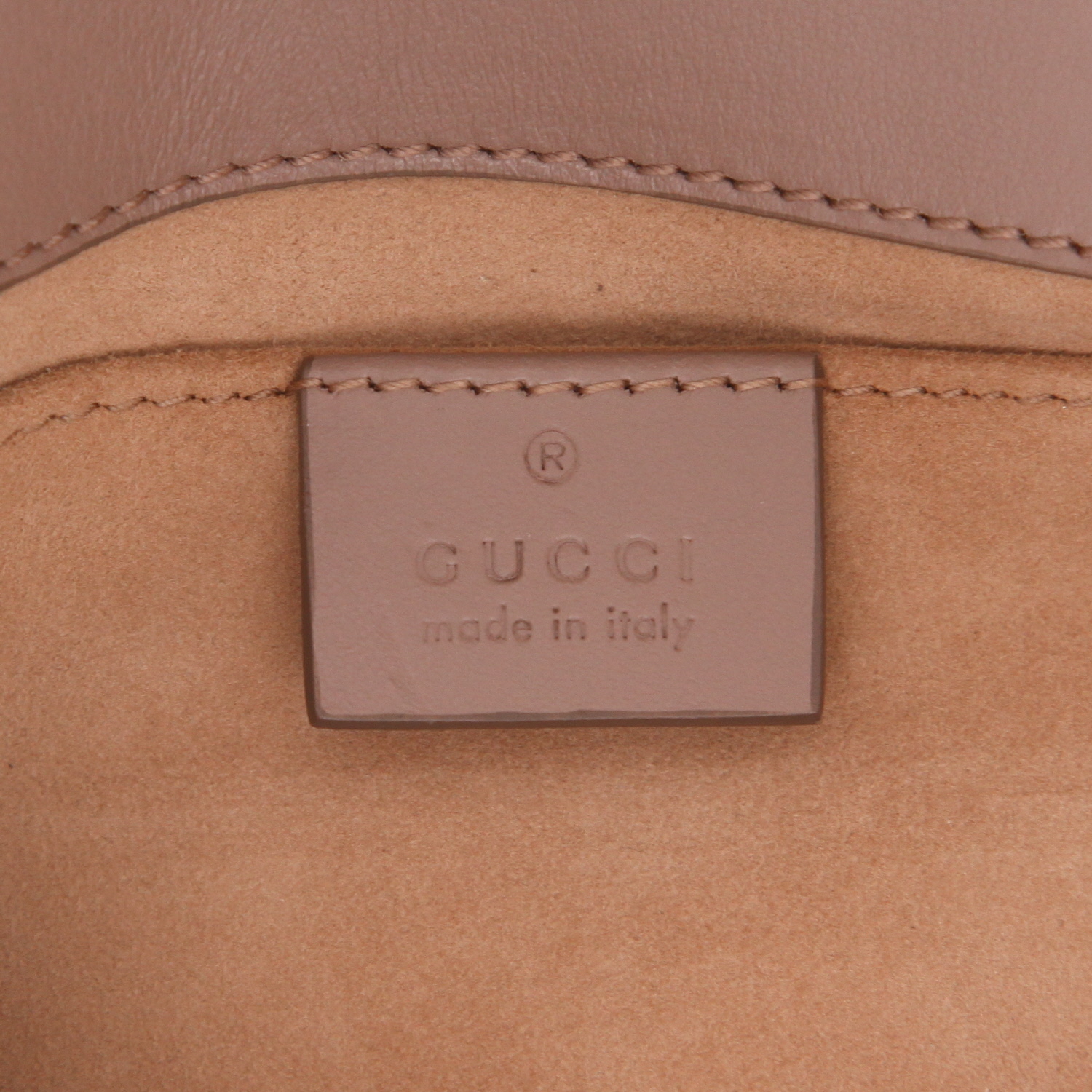 Gucci  GG Marmont small model  shoulder bag  in beige quilted leather - Detail D2