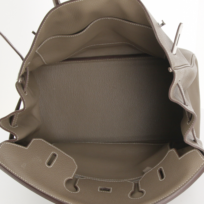 Bolso de mano Hermes Birkin 35 cm en cuero togo marrón etoupe - Detail D2