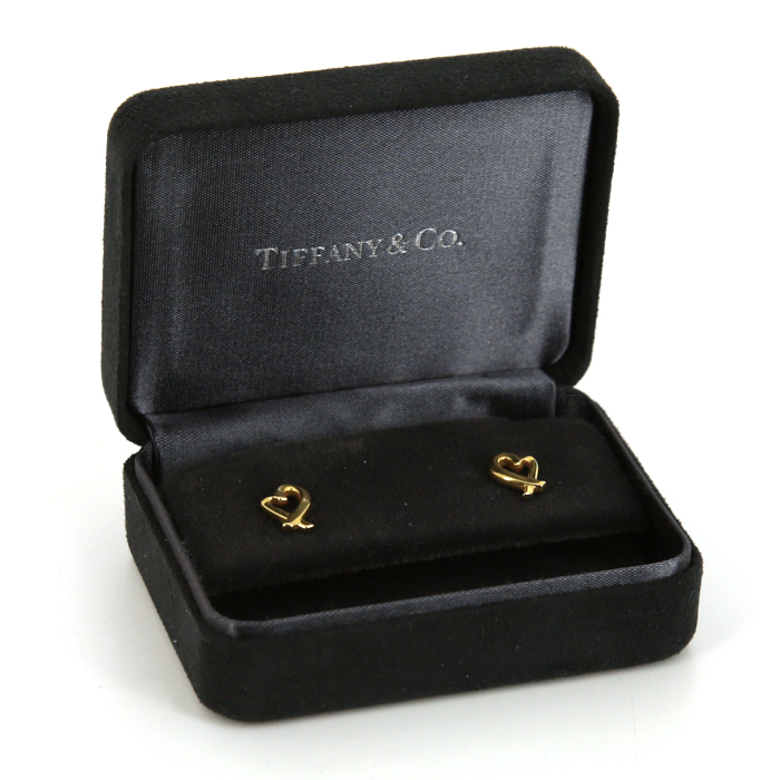 Paire de clous d'oreilles Tiffany & Co Loving Heart en or jaune - Detail D2