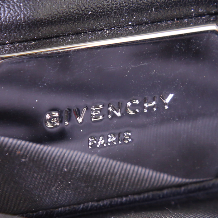 Sac à dos Givenchy en toile noire et rouge et cuir noir - Detail D3
