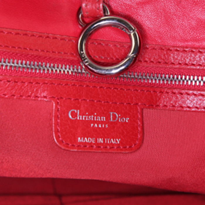 Dior handbag in red leather - Detail D3