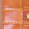 Louis Vuitton Alma medium model handbag in gold epi leather - Detail D3 thumbnail