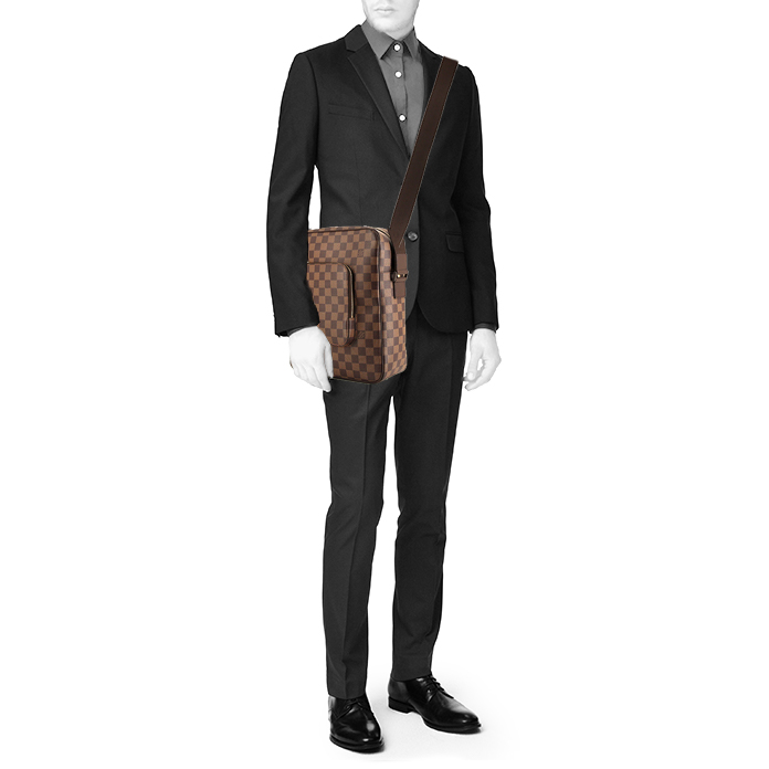 Louis Vuitton Reporter shoulder bag in ebene damier canvas and brown leather - Detail D1