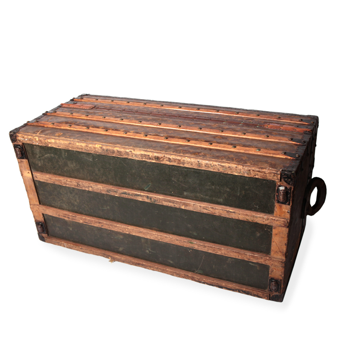 Louis Vuitton trunk in monogram canvas and metal - Detail D5