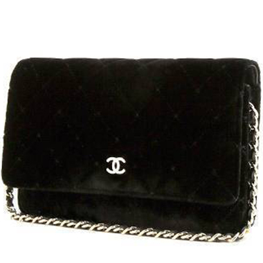 Chanel Wallet on Chain shoulder bag in black quilted velvet