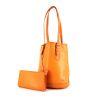 Shopping bag Louis Vuitton Bucket in pelle Epi arancione - 00pp thumbnail