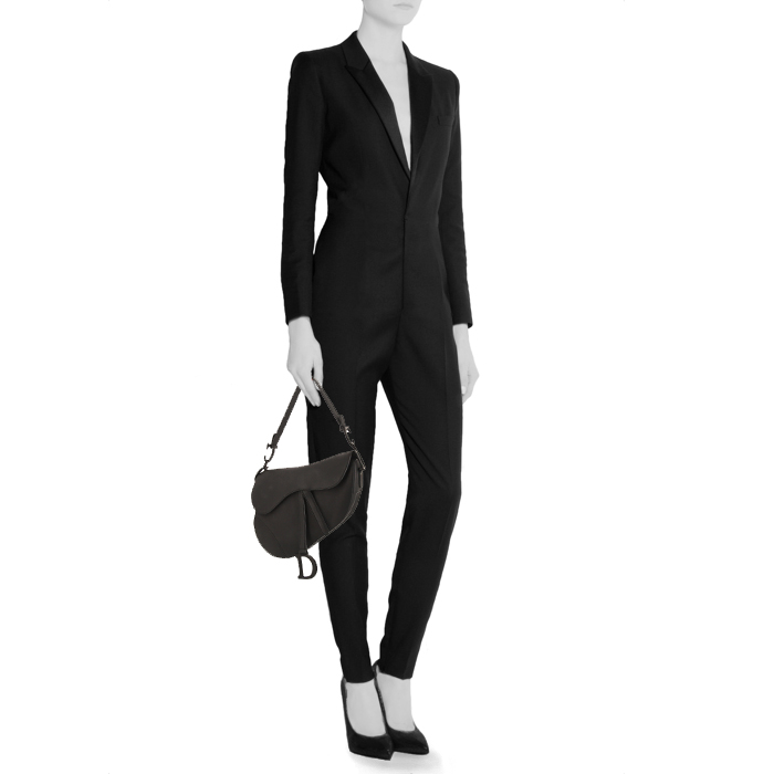Sac à main Dior Saddle en cuir noir mat - Detail D1