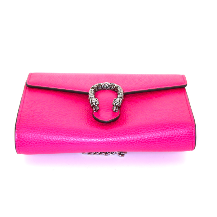 Bolso bandolera Gucci Dionysus en cuero granulado rosa - Detail D4