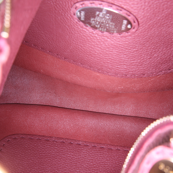 Fendi Selleria shopping bag in pink grained leather - Detail D2