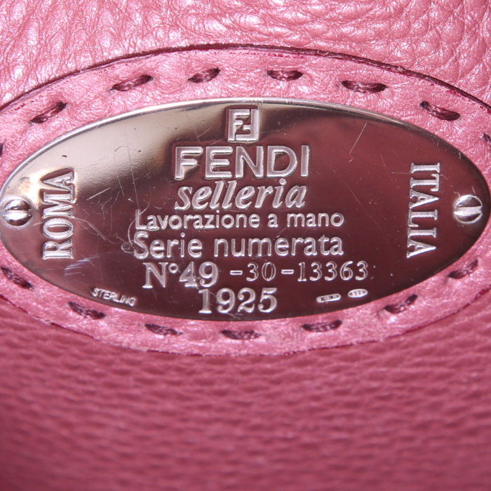 Fendi Selleria shopping bag in pink grained leather - Detail D3