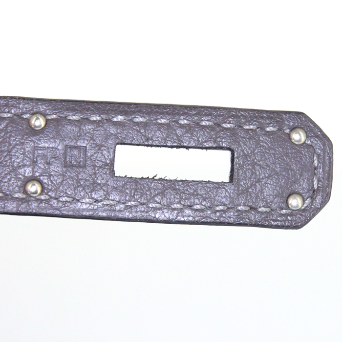 Sac à main Hermes Birkin 40 cm en cuir taurillon clémence gris - Detail D4