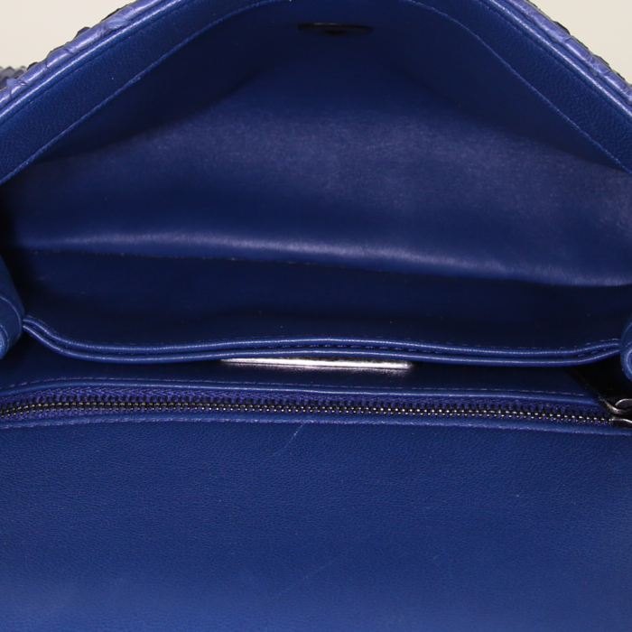 Chanel Coco Handle handbag in blue python - Detail D3