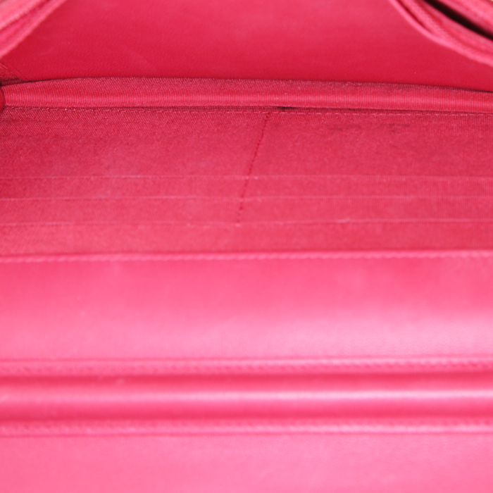 Bolso bandolera Chanel Wallet on Chain en cuero acolchado rojo - Detail D2