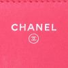Sac bandoulière Chanel Wallet on Chain en cuir matelassé rouge - Detail D3 thumbnail