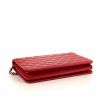 Chanel Wallet on Chain shoulder bag in red quilted leather - Detail D4 thumbnail