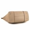 Louis Vuitton Lockit  handbag in grey grained leather - Detail D5 thumbnail