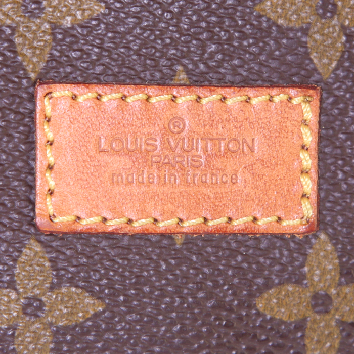 Sac bandoulière Louis Vuitton Saumur grand modèle en toile monogram enduite marron et cuir naturel - Detail D4