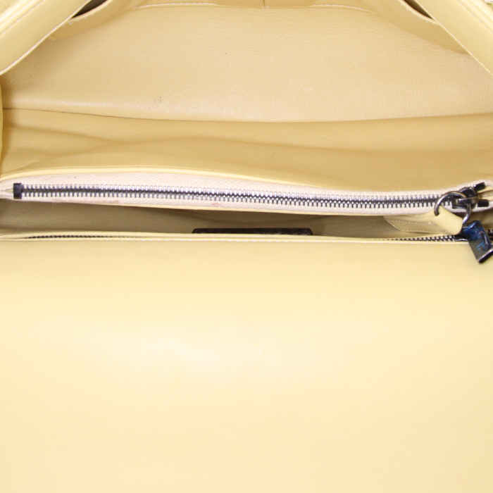 Chanel Coco Handle handbag in yellow python - Detail D3