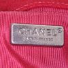 Borsa a tracolla Chanel Boy in feltro rossa con decoro floreale - Detail D3 thumbnail