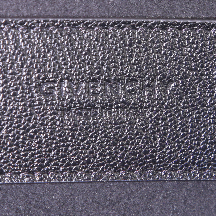 Givenchy GV3 handbag in black leather and black suede - Detail D4