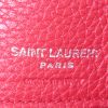 Sac bandoulière Saint Laurent Sac de jour en cuir grainé rouge - Detail D4 thumbnail