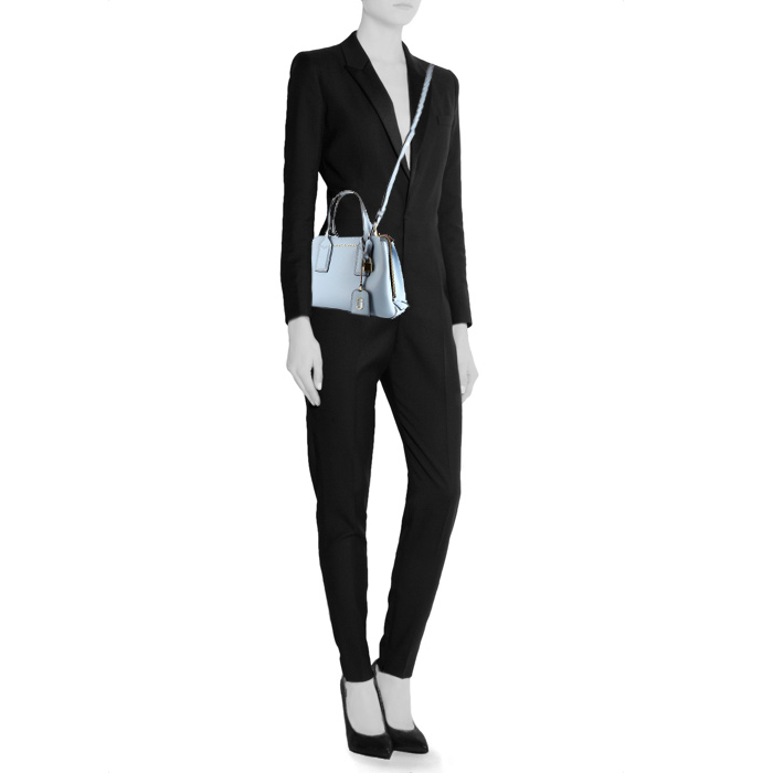 Marc Jacobs handbag in blue grained leather - Detail D2