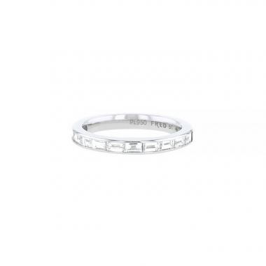 Fred wedding ring in platinium and diamonds