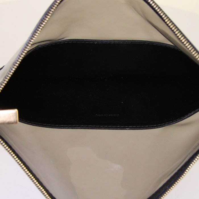 Pochette Celine en cuir et vinyle noir - Detail D2