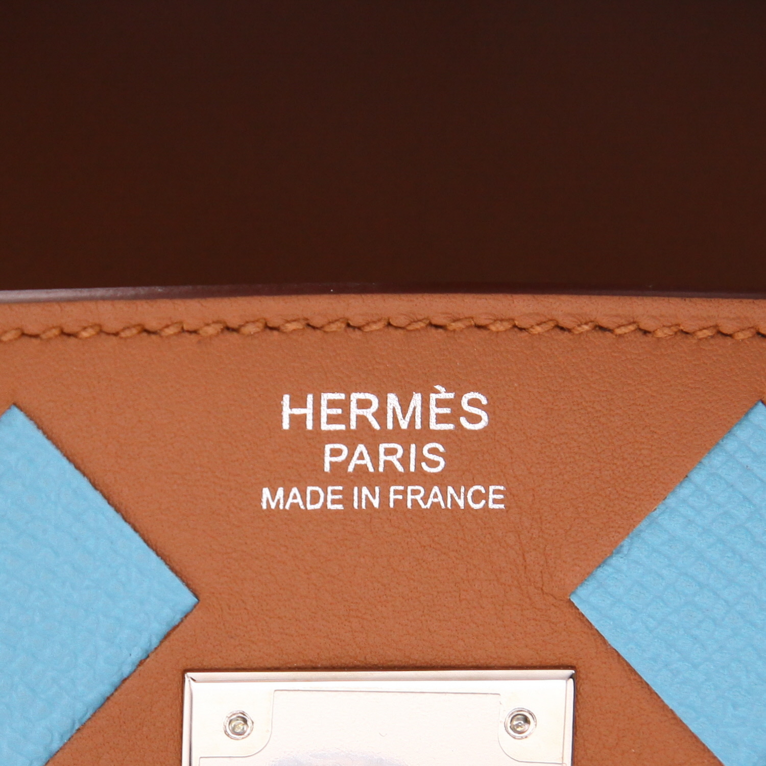 Hermès  Birkin 30 cm handbag  in gold Swift leather - Detail D2