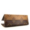 Louis Vuitton Onthego large model shopping bag in brown monogram canvas and "Reverso" monogram canvas - Detail D5 thumbnail